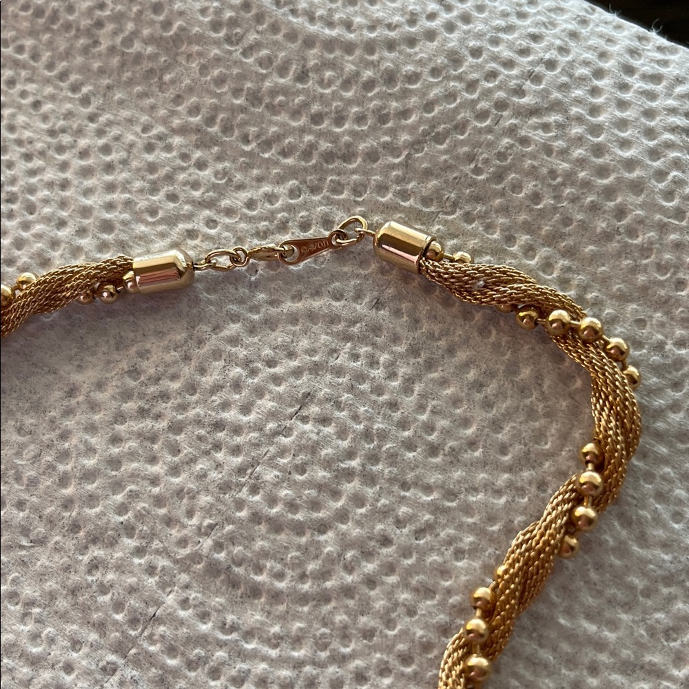 🤍🎀🩷🌸VINTAGE AVON  Goldtone Braided Necklace - Picture 2 of 3